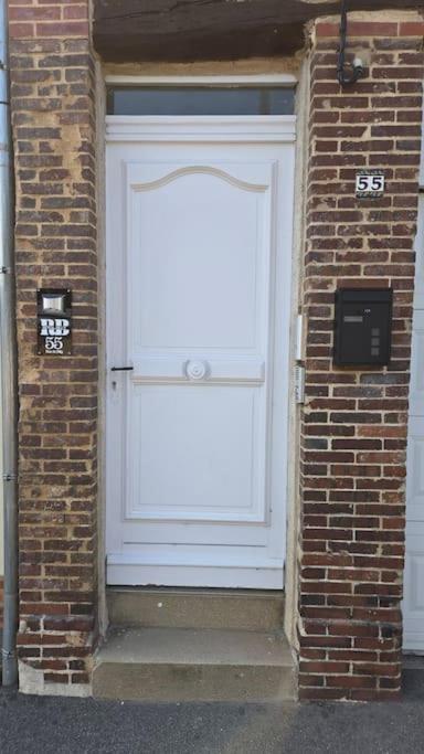 Le Royal Billy Apartment Dreux Exterior photo