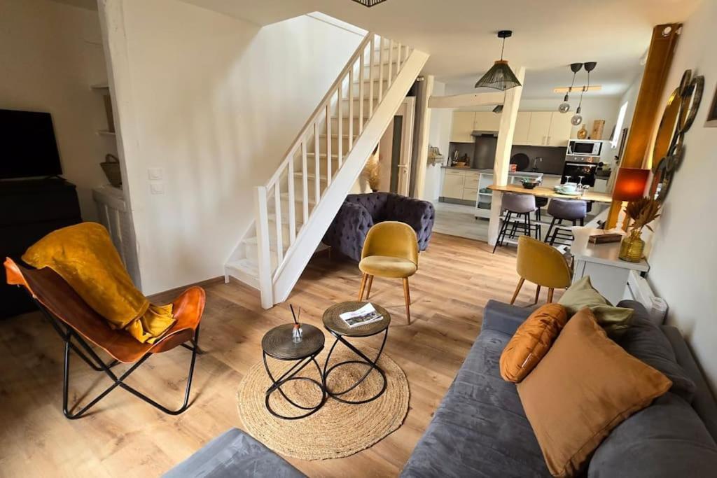 Le Royal Billy Apartment Dreux Exterior photo
